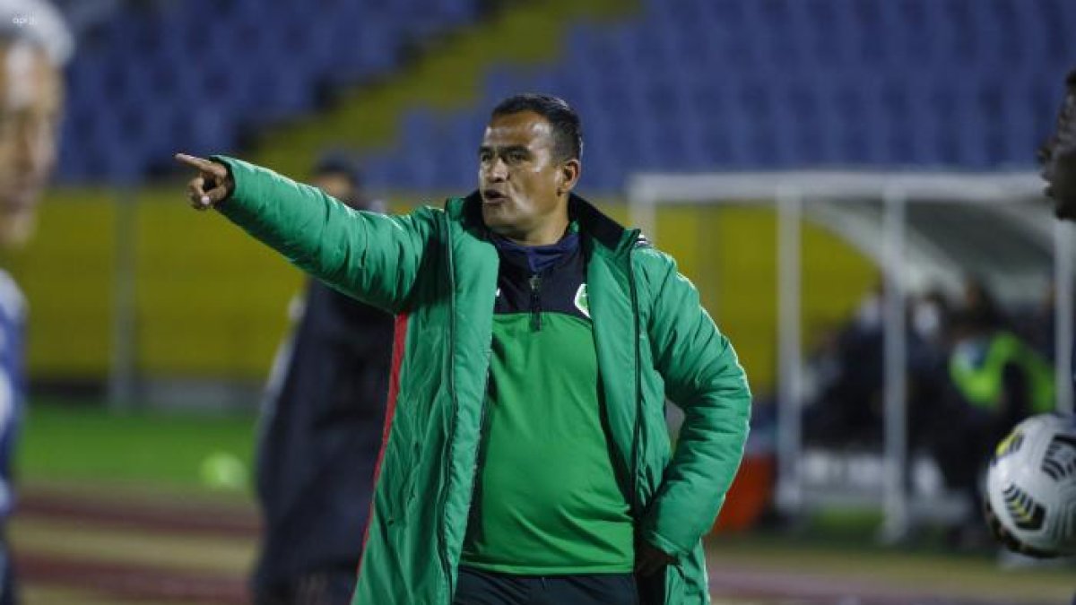 El DT ecuatoriano remplazará a Marcelo Robledo