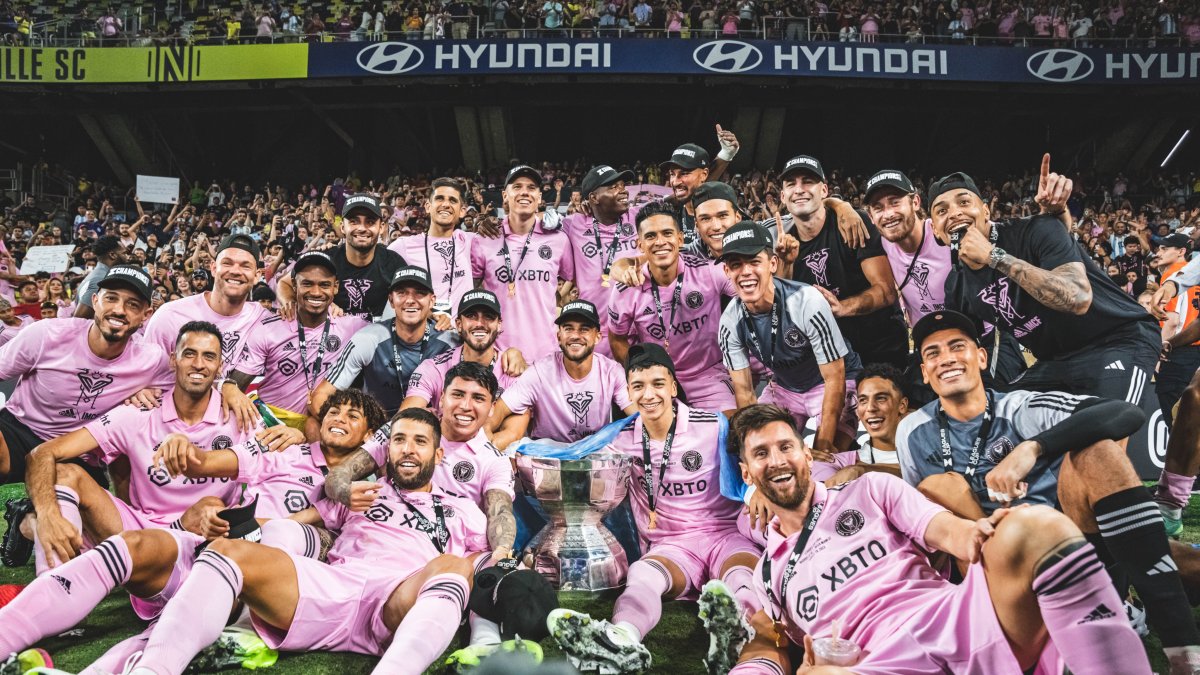 El conjunto rosado consiguió su primer título en su historia.