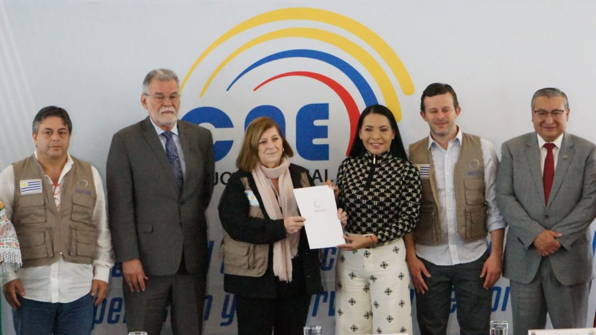 Los observadores electorales internacionales entregaron su informe al CNE