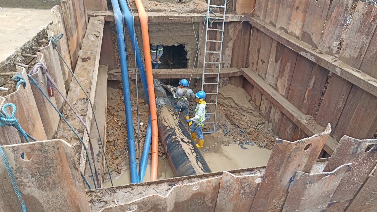 Foto referencial. Personal de Interagua prevé hacer trabajos para mejorar el servicio en Guayacanes, según indicó en un comunicado.