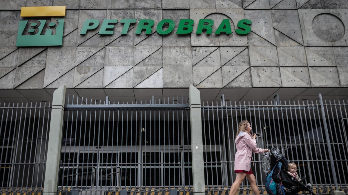 Entidad.- Uno de los edificios de la empresa Petrobras.
