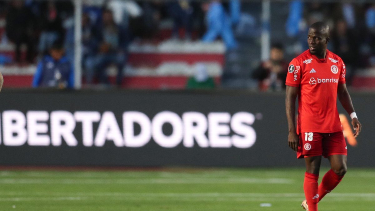 Enner Valencia de Internacional luego de anotar su gol.