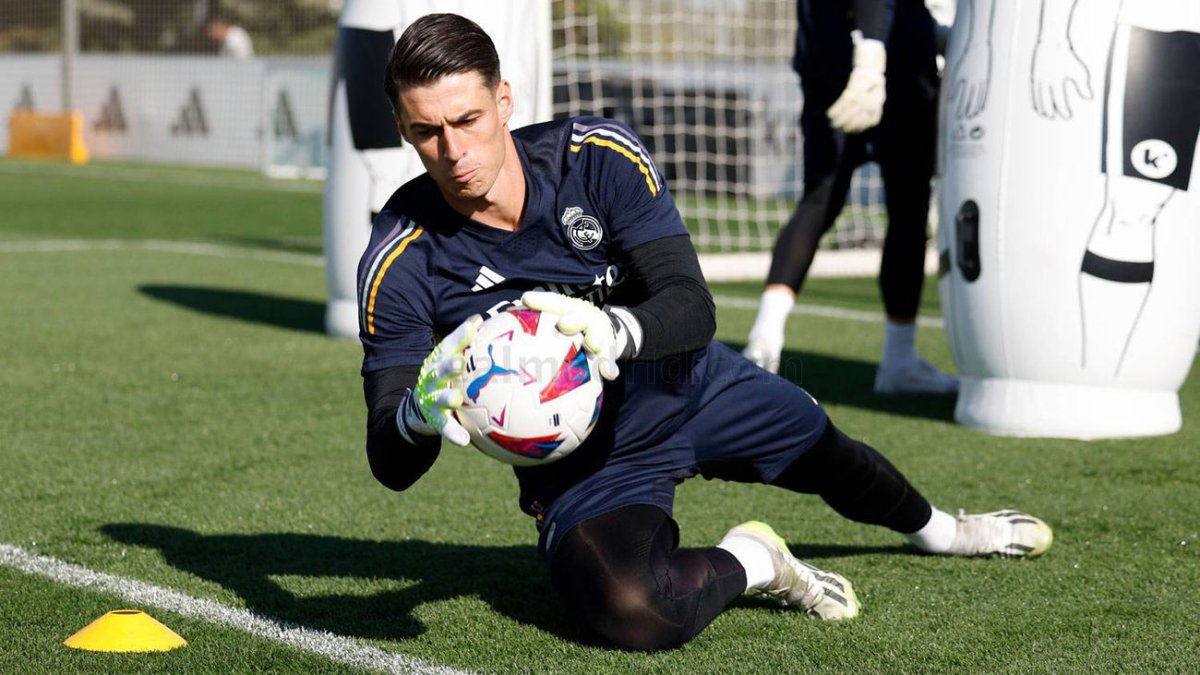 El portero español llegó a préstamo en reemplazo del golero Thibaut Courtois, que se encuentra en proceso de recuperación tras una operación.