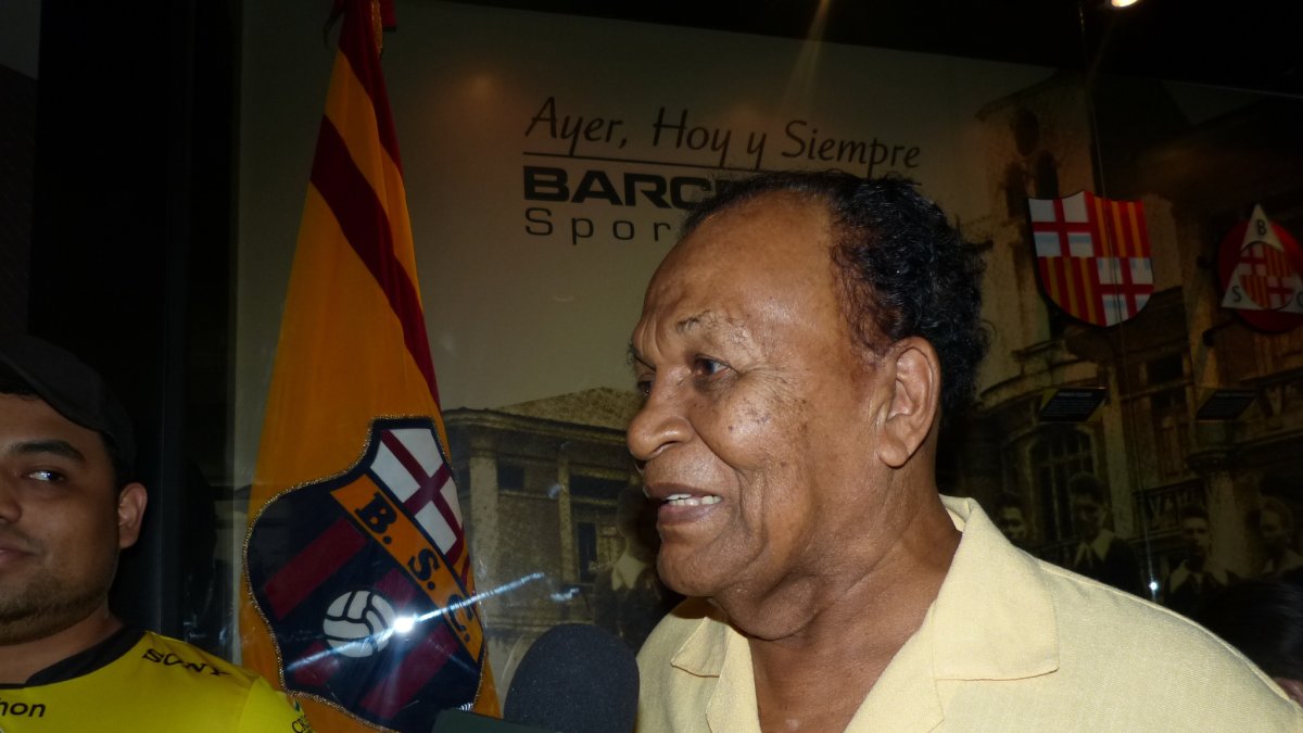 Vicente Lecaro fue historia de Barcelona, ahora ya está en el cielo.