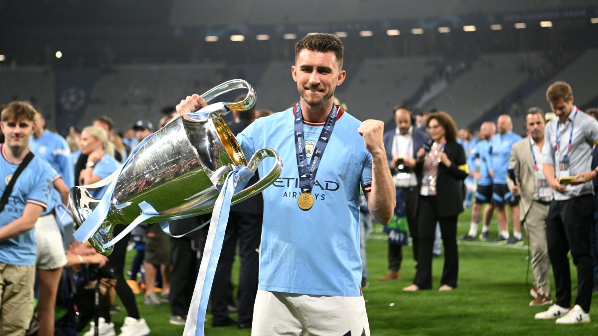 Laporte continuará su carrera en el fútbol de Arabia.