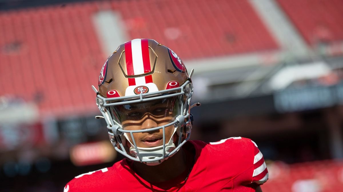 4 partidos de titular apenas alineó Lance con los 49ers. Posee 55 % de pases acertados, 5 touchdowns y 3 intercepciones.