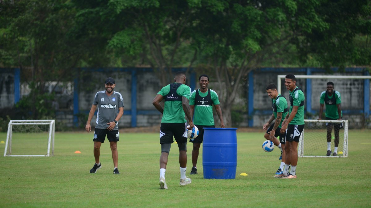 Durante los ejercicios, los  jugadores azules se la pasaron de lo más divertidos, lo que no pasa cada que terminan un partido de LigaPro.