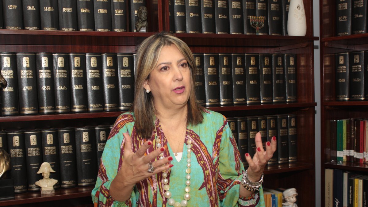 Sofía Botero hace hincapié en que lo social comparte importancia con la fuerza contra el crimen.