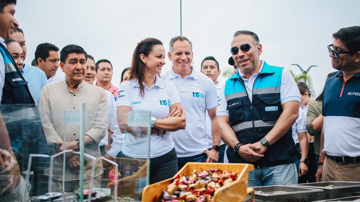 La prefecta de Guayas, Marcela Aguiñaga, celebró la fecha en el cantón Daule.