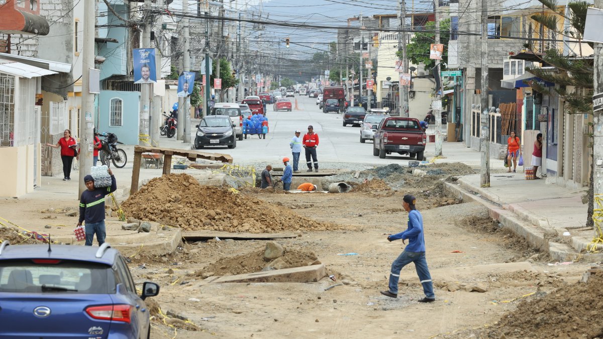 Los trabajos en la calle Argentina estarían concluidos antes del 15 de septiembre.