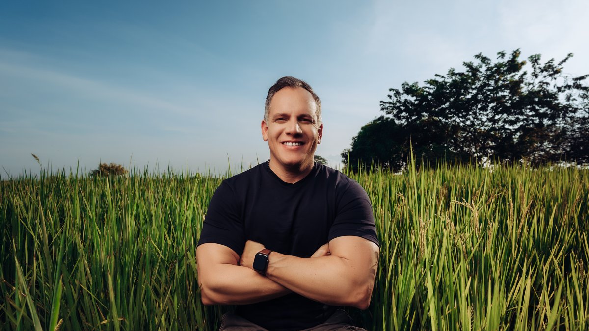 Carlos Serrano ha sido dos veces concejal de Samborondón, hoy es el mayor soporte de la prefecta Marcela Aguiñaga.