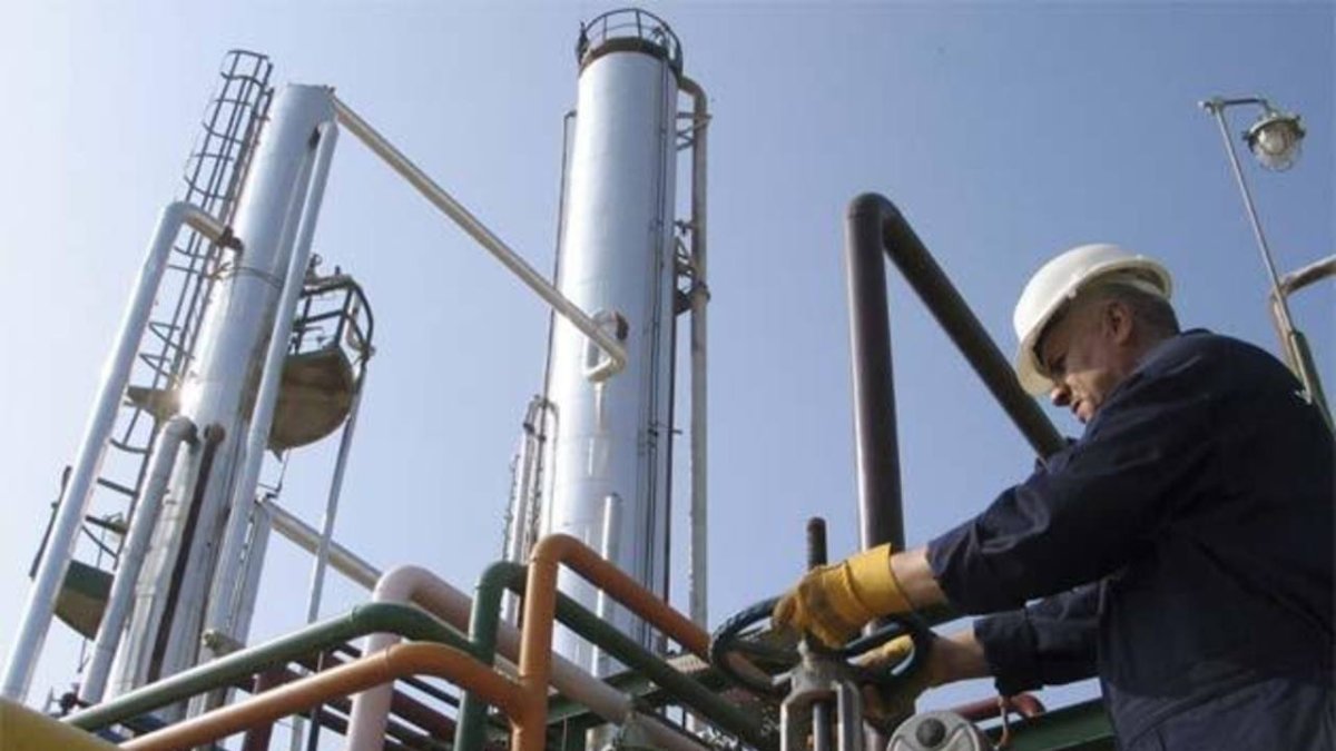 Las exportaciones de petróleo bajaron un 36 % de enero a junio.