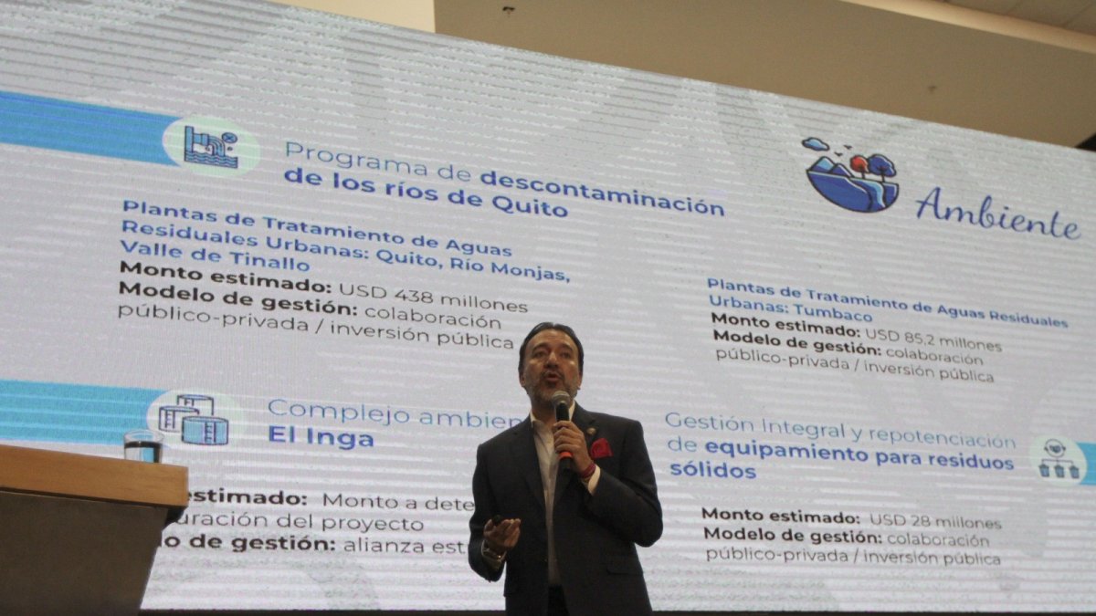 Evento. El alcalde Pabel Muñoz el 31 de julio durante la primera ronda.