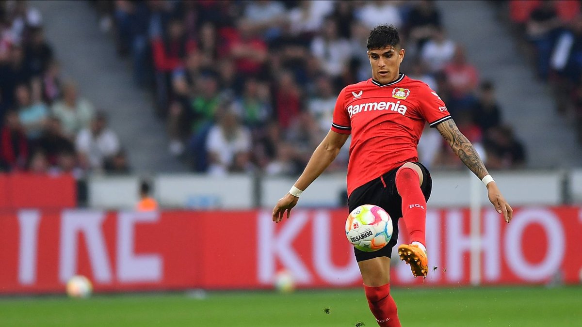 Hincapié podría dejar Alemania para dar el salto al balompié inglés.