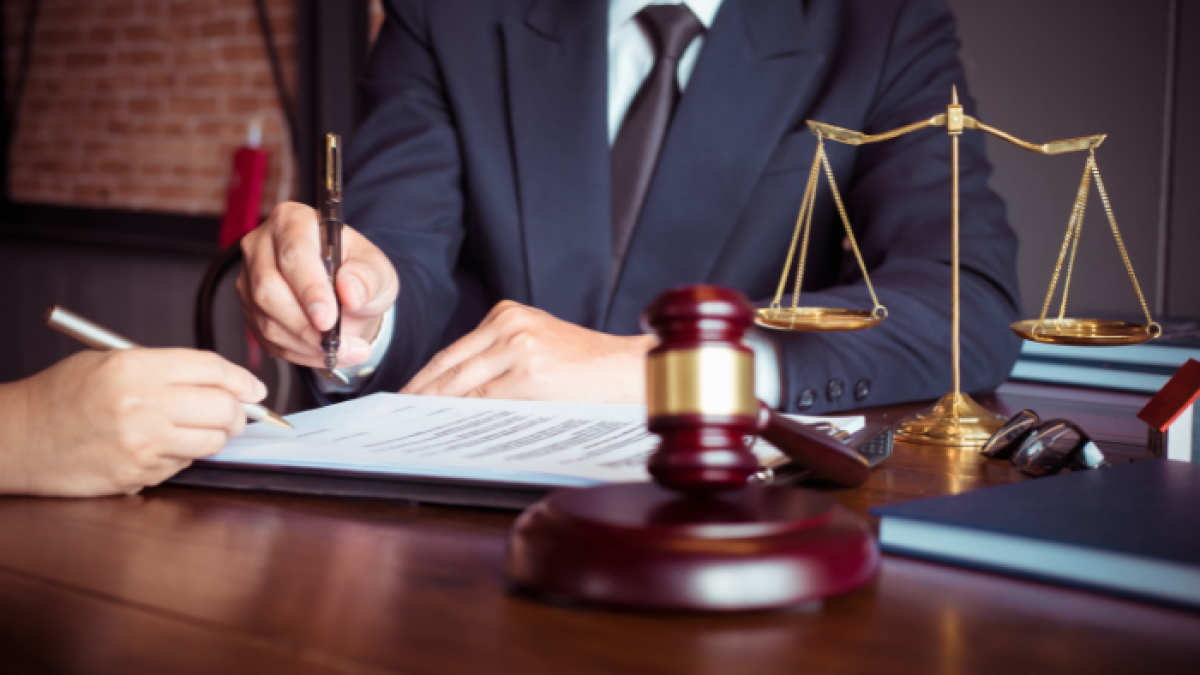 Medida. En contra del juez de Yaguachi hubo una orden de captura con fines investigativos que fue levantada.