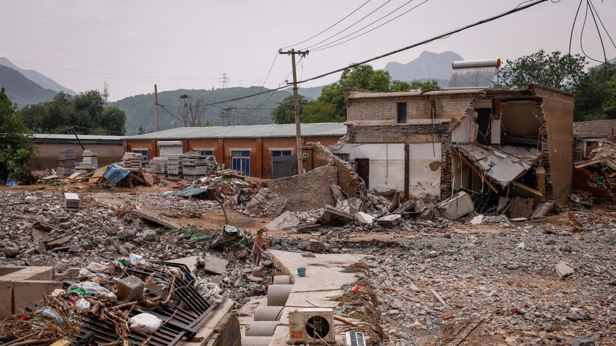 Daños causados por el tifón Doksuri en China a principios de agosto.