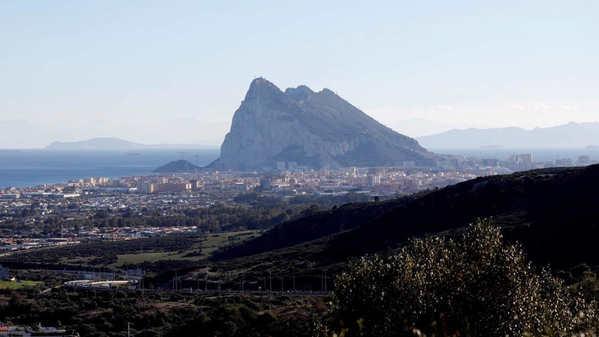 Imagen de archivo una vista del peñón de Gibraltar.
