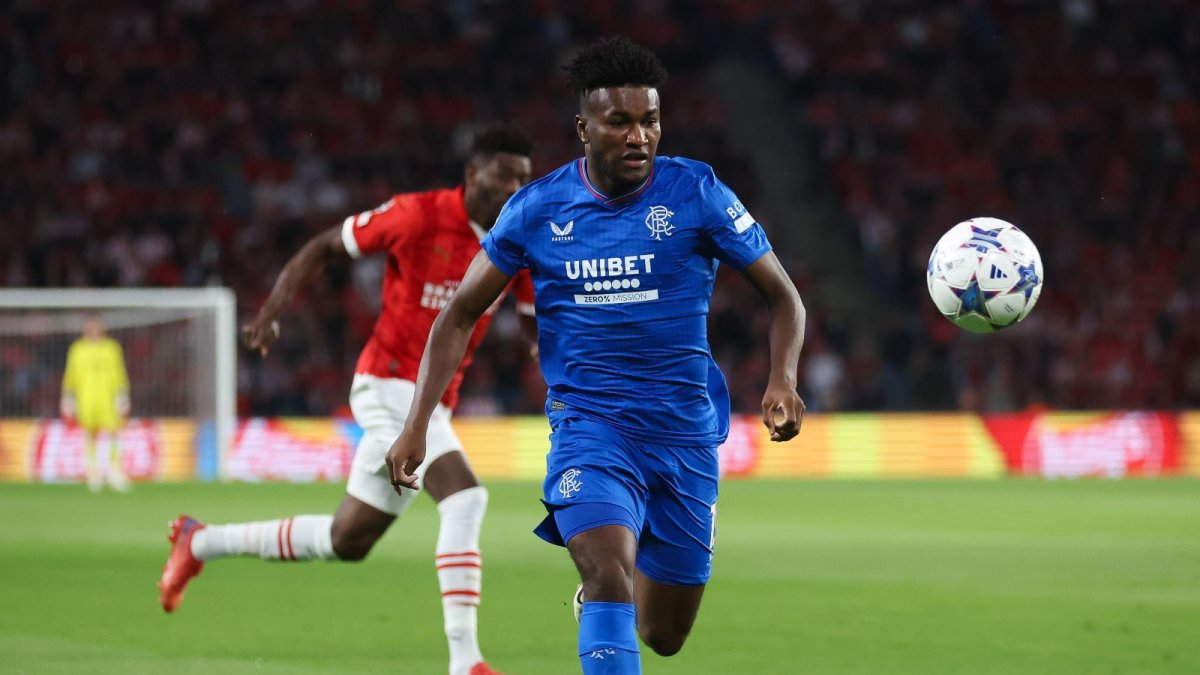 'Cifu' cayó goleado ante el PSV de Países Bajos.