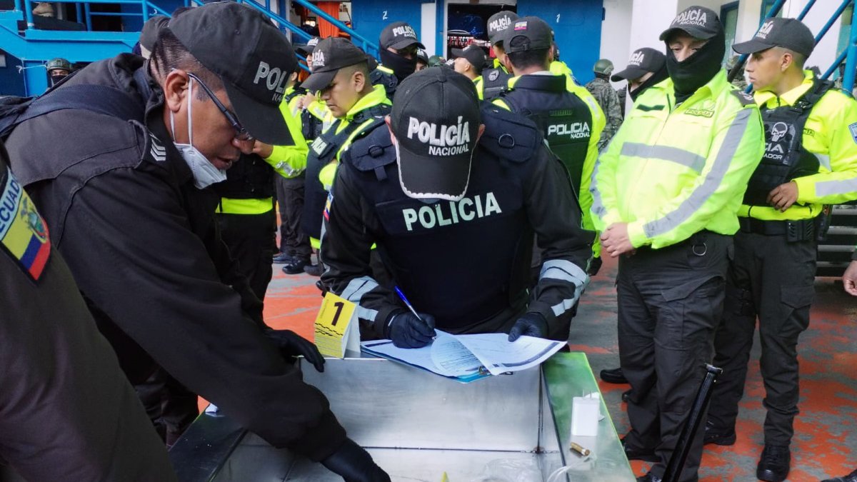 Despliegue. En Cotopaxi ingresaron miles de policías, en Quevedo no.