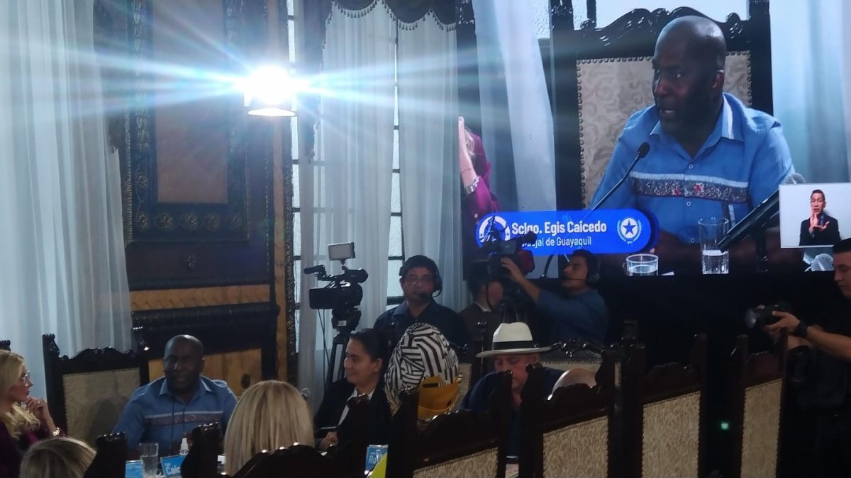 Caicedo no dio detalles de su futuro tras su renuncia