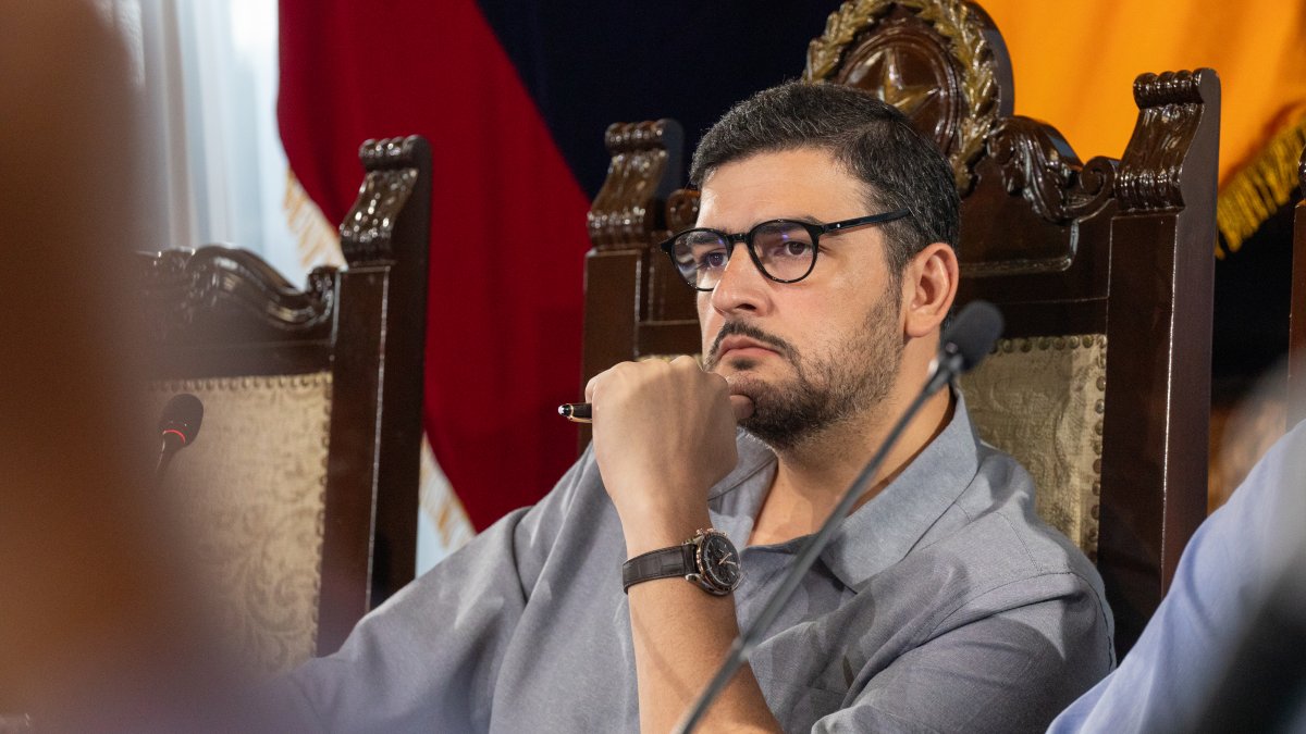 La noche de este 31 de agosto, el alcalde Aquiles Álvarez se refirió a los problemas heredados de la administración anterior.