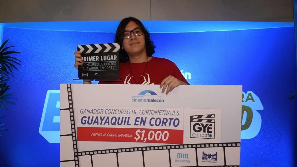 El primer lugar lo recibieron estudiantes de la Universidad Católica de Guayaquil.