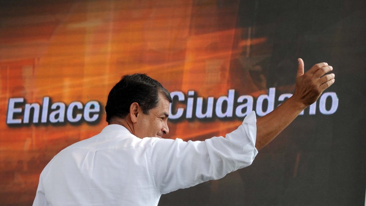 El entonces presidente Rafael Correa durante el enlace sabatino 367, transmitido desde la parroquia Tumbaco, en la provincia de Pichincha.