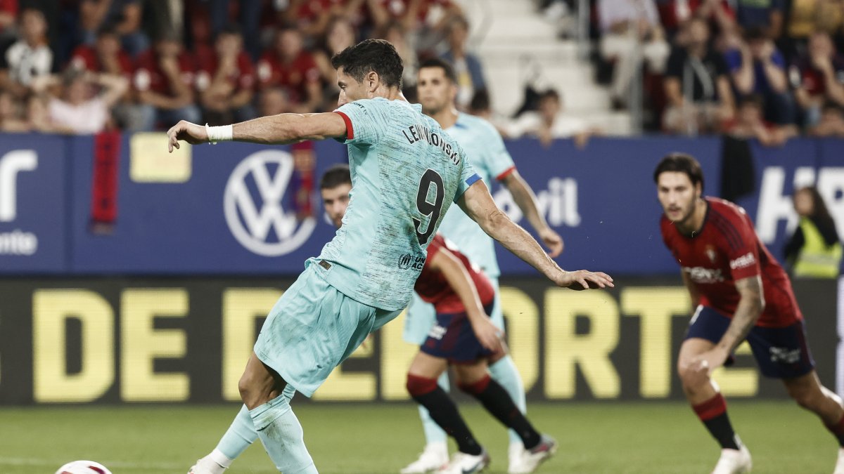 Lewandowski no dudó desde los 12 pasos y puso a ganar a su equipo.