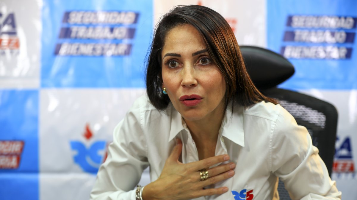 La candidata Luisa González, por la Revolución Ciudadana.