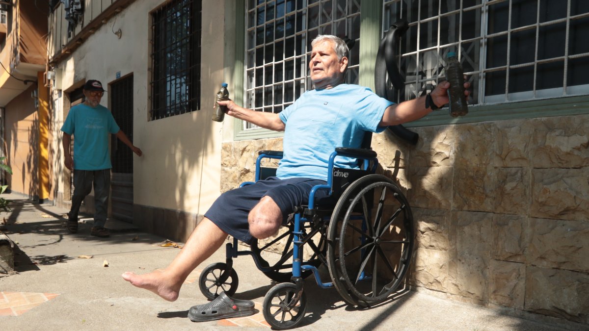 Fernando Santistevan espera una prótesis que se ha demorado.