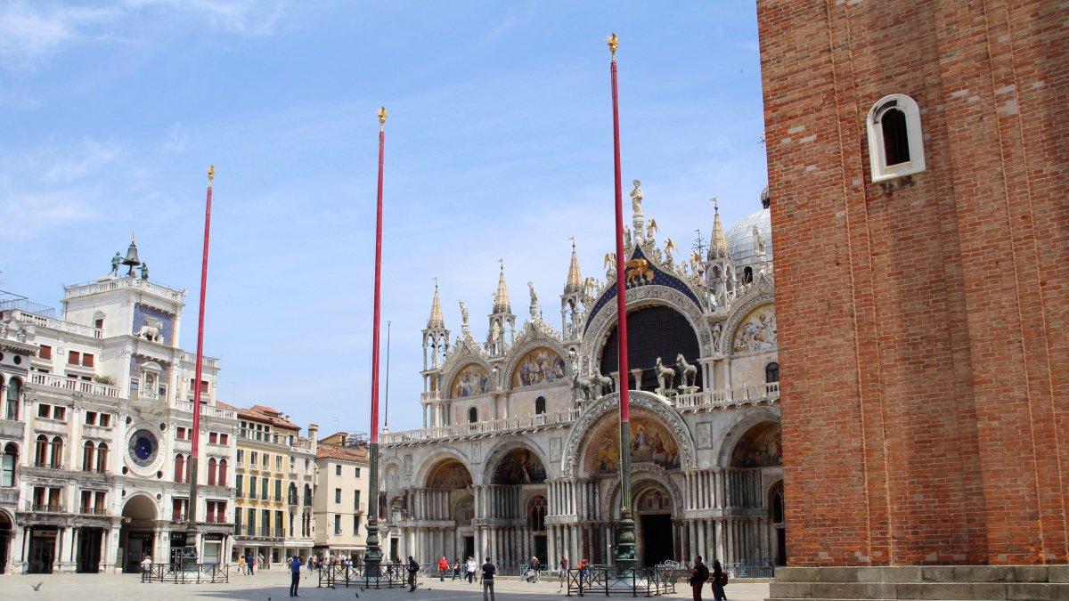 Pistas. La plaza de San  Marcos, es una de las áreas más visitadas de la ciudad italiana de los canales.