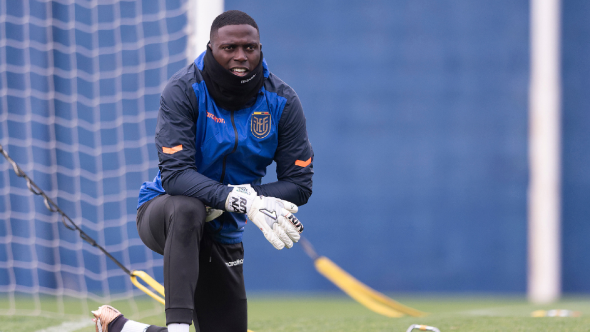 Bien abrigados para jugar con La Tri.,