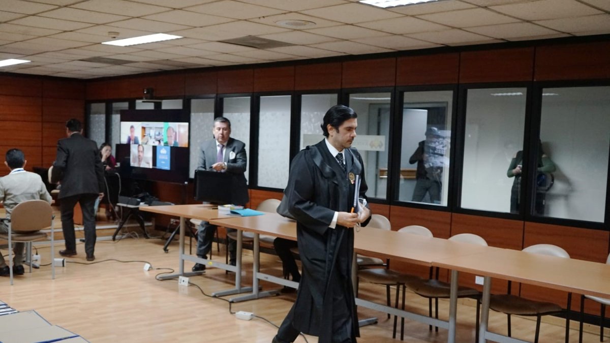 Diligencia. El juez de la Corte Nacional, Luis Rivera, anunció que fijará nuevo día para la formulación de cargos.