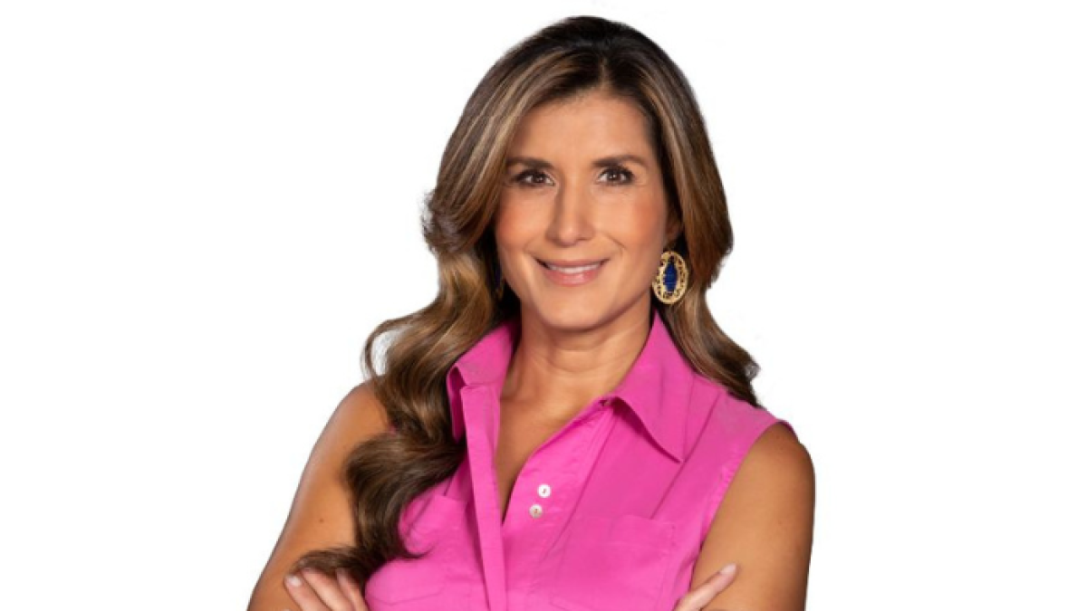 Del Salto estuvo en el medio televisivo Ecuavisa hasta antes de mudarse a Colombia