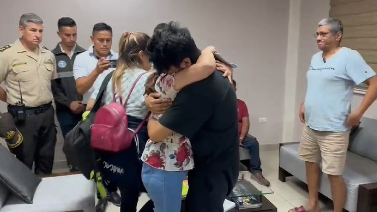 Junto con los Plúas otra persona que se encontraba en manos de los mismos captores también fue rescatada