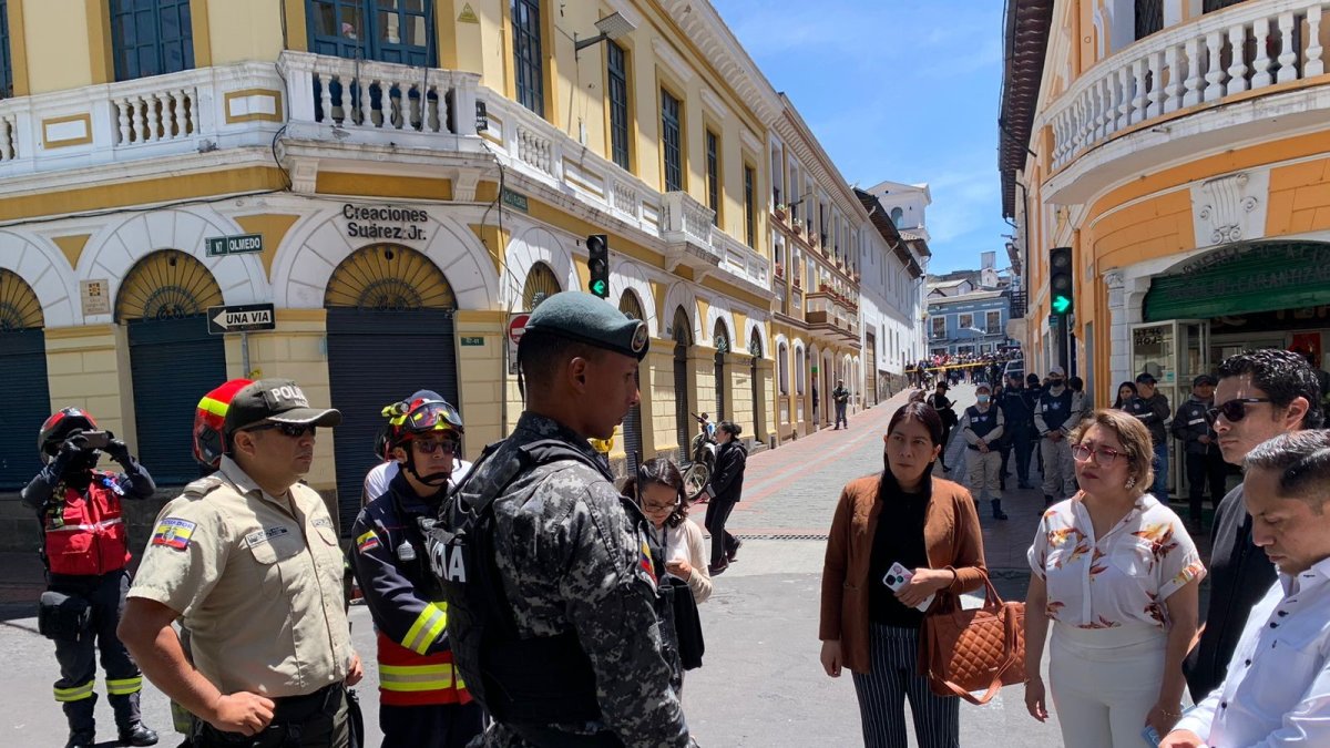 Evaluación. Miembros del Grupo de Operaciones Especiales (GIR) de la Policía durante la verificación.