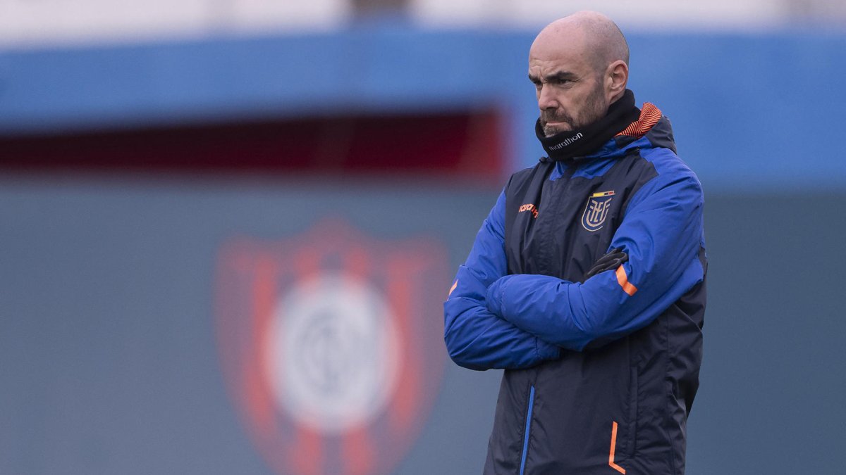 El seleccionador del equipo nacional masculino de fútbol de Ecuador, el español Félix Sánchez Bas.