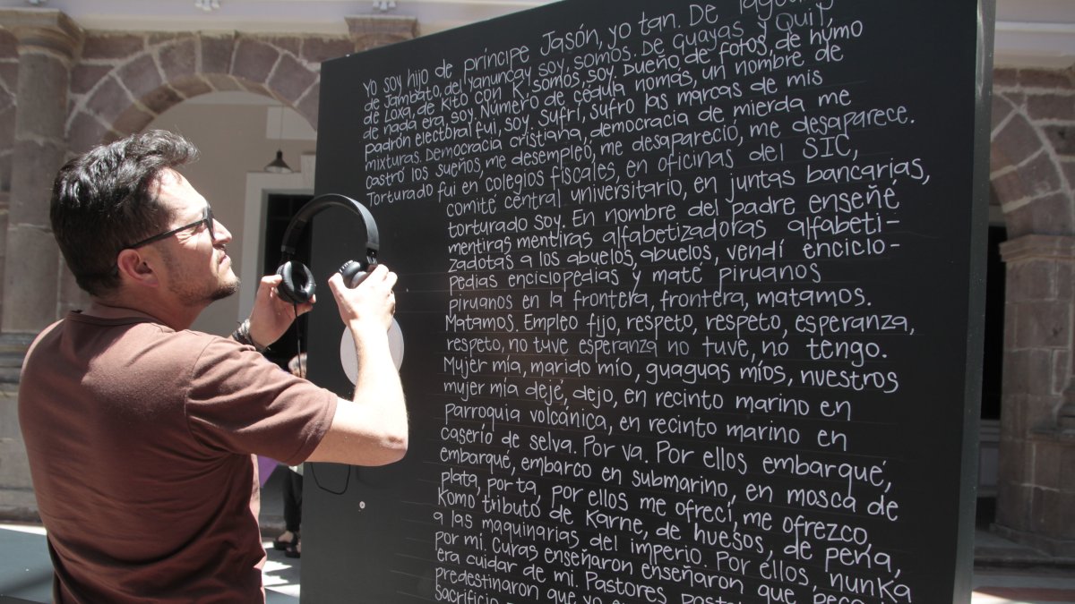 La exposición de la banda de rock Sal y Mileto coincide con las tres décadas en la escena musical.