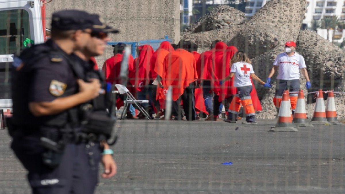 La mayoría de los rescatados en las embarcaciones son de origen subsahariano.