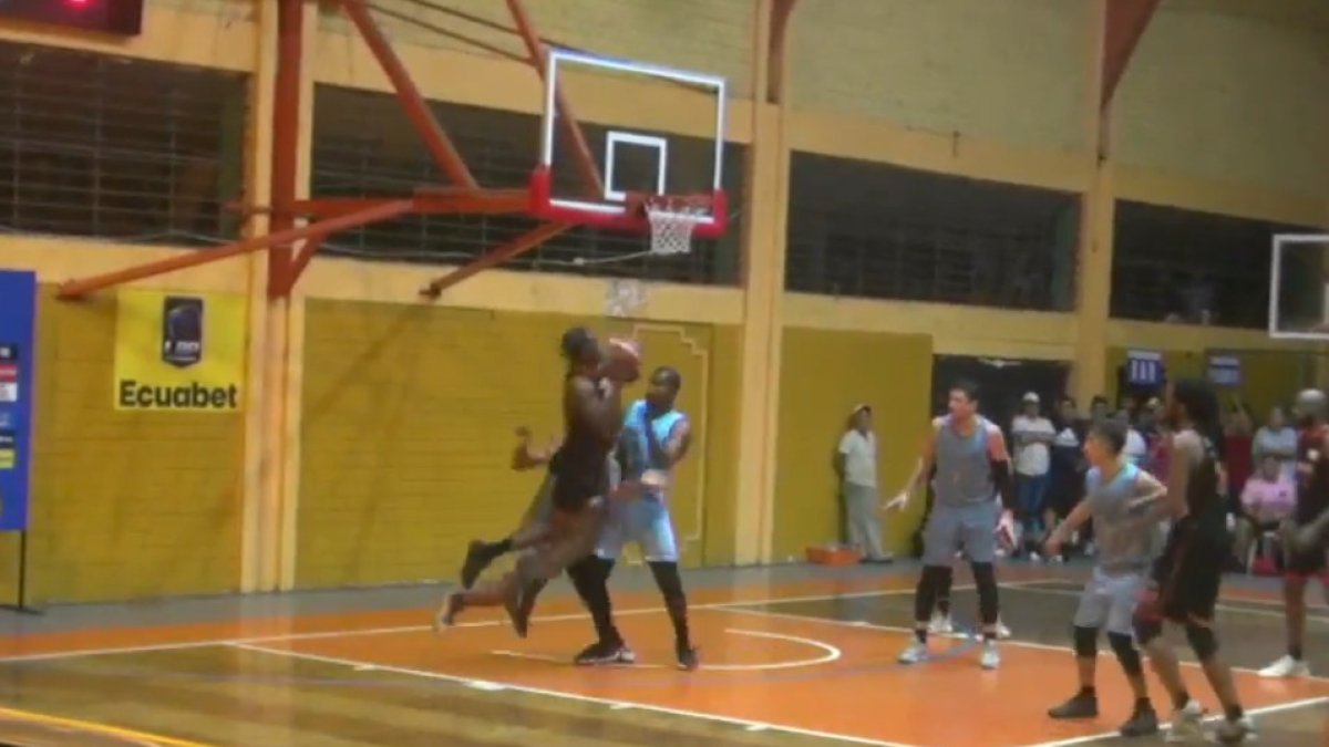 El segundo partido se jugará el lunes 11 de septiembre, desde las 20:00, nuevamente en el coliseo Teodoro Gallegos Lara.