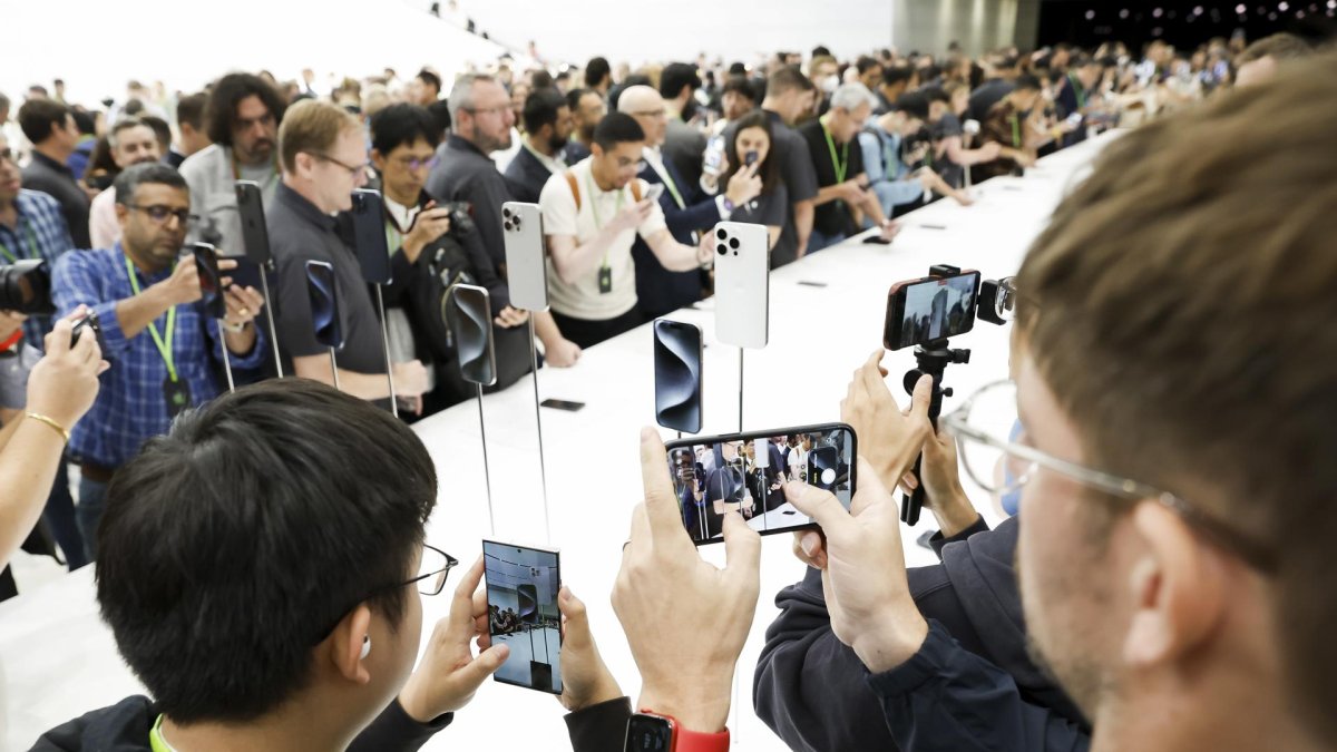 Las declaraciones de China fueron hechas poco después de que Apple presentase el iPhone 15.