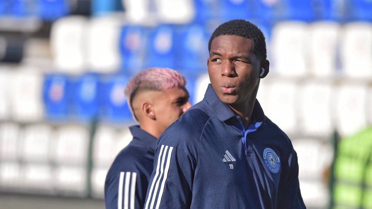 El joven delantero actualmente milita en Rusia.