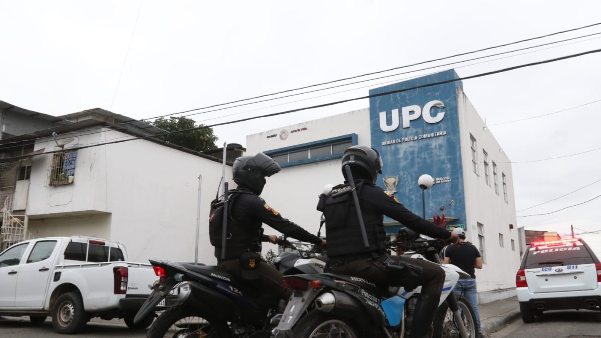 En la 16 y la J, delincuentes atacaron a bala a unidad policial