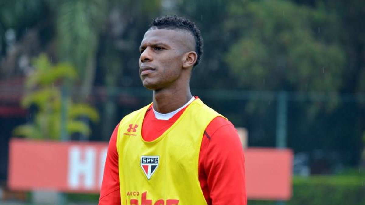 Arboleda 'calmó las aguas' a través de redes sociales.