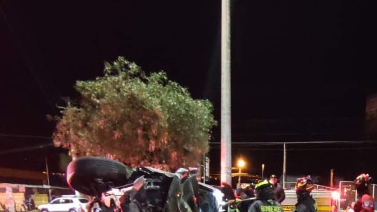 Movilidad. Los bomberos atendieron este sábado 16 de septiembre a cuatro personas heridas.