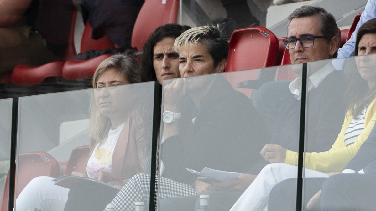 Montse Tomé (segunda desde la izquierda) durante uno de los partidos de scouting de LaLiga.