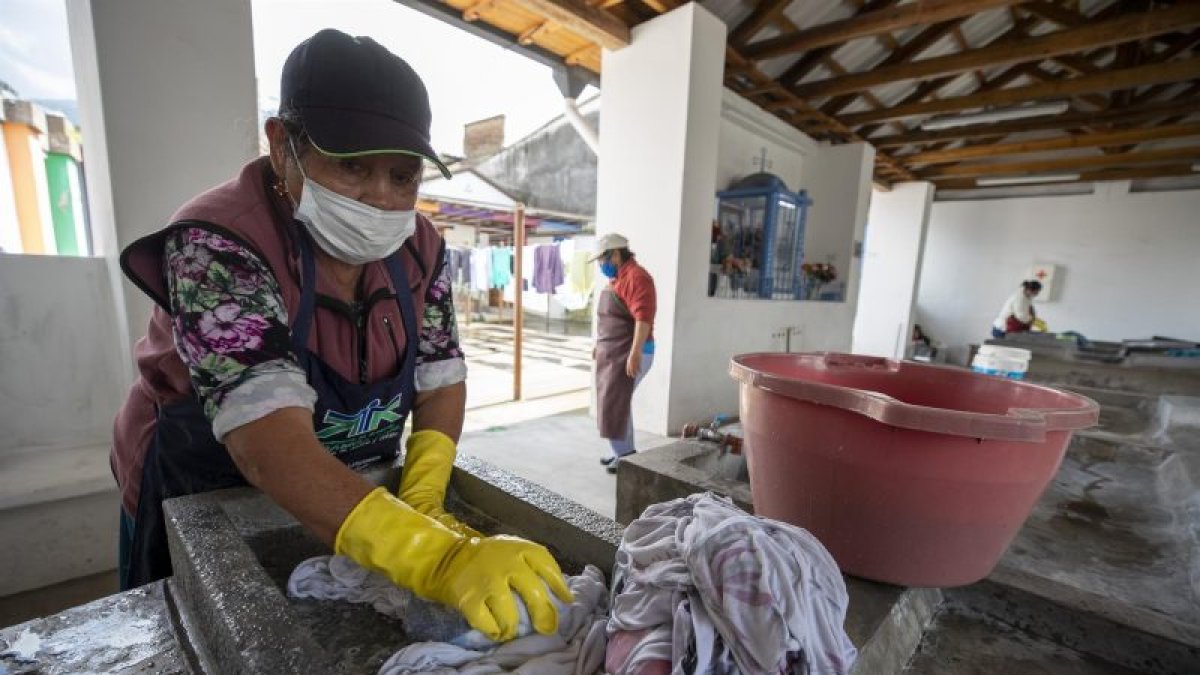 Hecho. Las mujeres encabezan la participación informal en compañías.