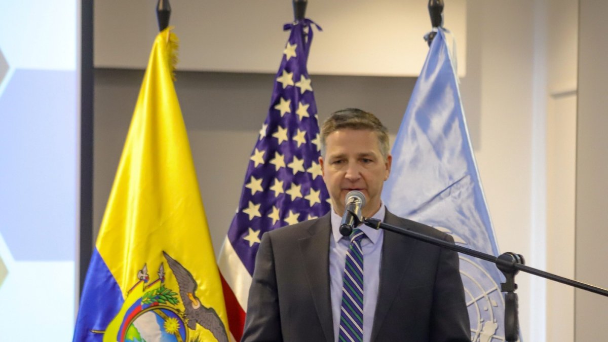 Postura. Darby Parliament ratificó el apoyo de EE.UU. al Ecuador y el resto de países de la región.