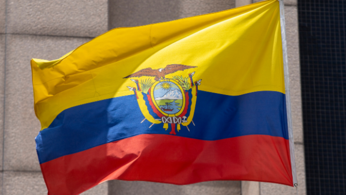 Desde hace 162 años el Ecuador tiene una bandera tricolor.