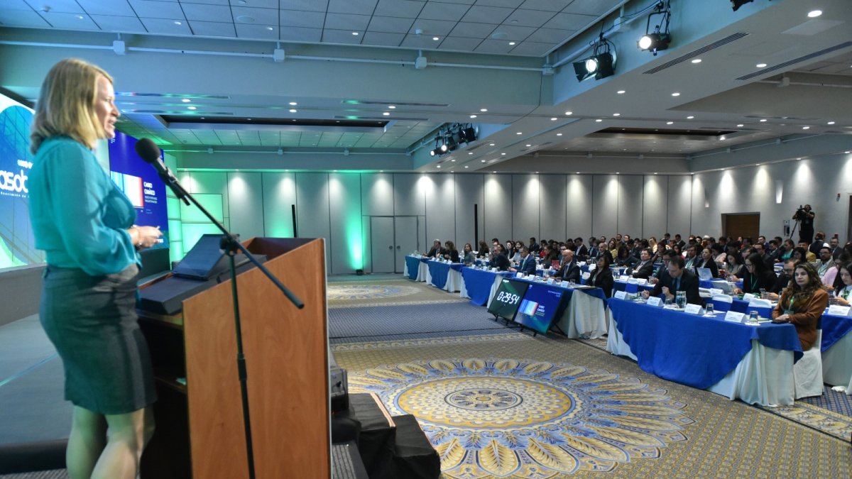 Ponencia de Frouke Hoekstra, representante Regional para Latinoamérica y el Caribe del Banco de Desarrollo Holandés (FMO).